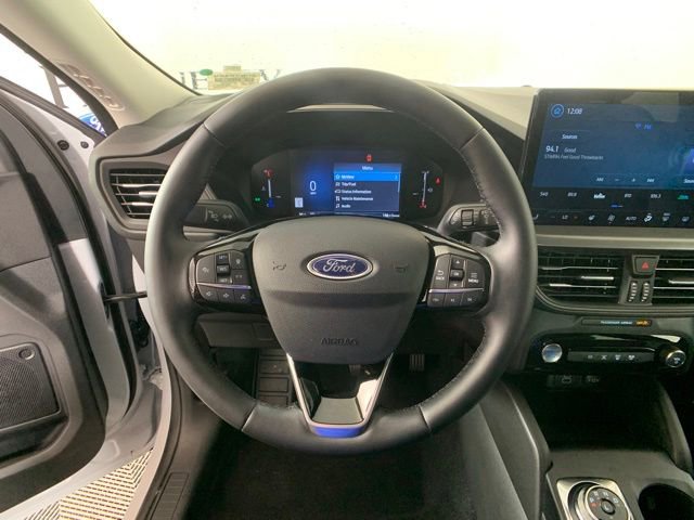 Used 2025 Ford Escape SE image 21