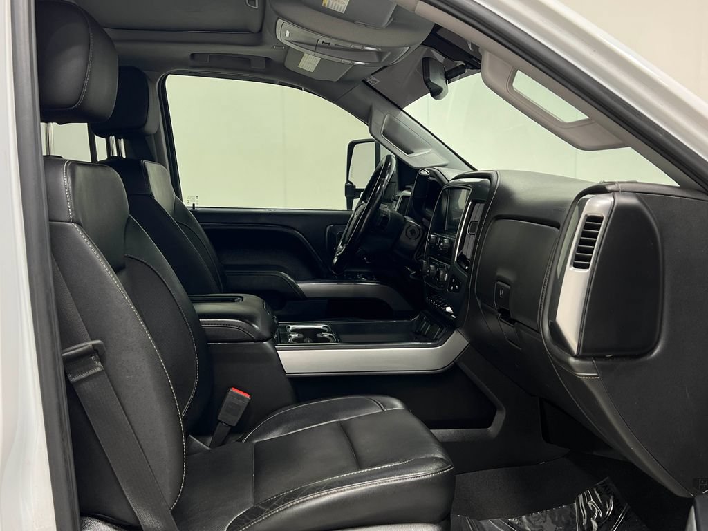 Used 2019 Chevrolet Silverado 3500 LTZ w/ Duramax Plus Package AWD/4WD image 35