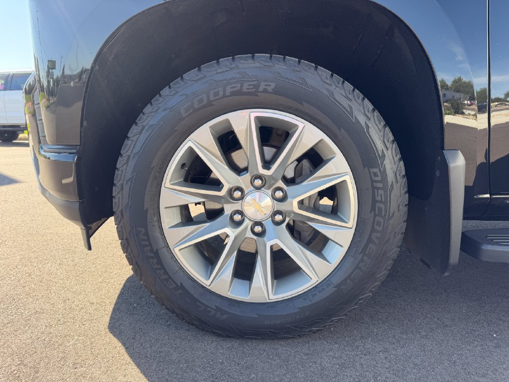 Used 2019 Chevrolet Silverado 1500 High Country w/ Max Trailering Package AWD/4WD image 10