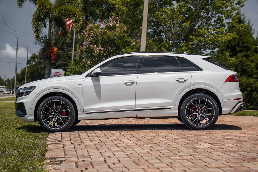 Used 2023 Audi Q8 Premium Plus w/ Premium Plus Package AWD/4WD image 2