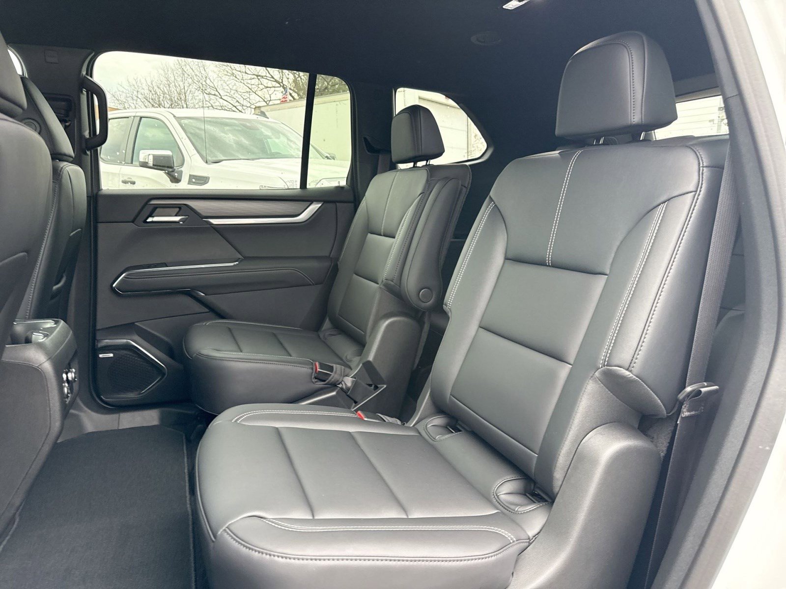 New 2026 GMC Acadia Elevation w/ Elevation Premium Package AWD/4WD image 19