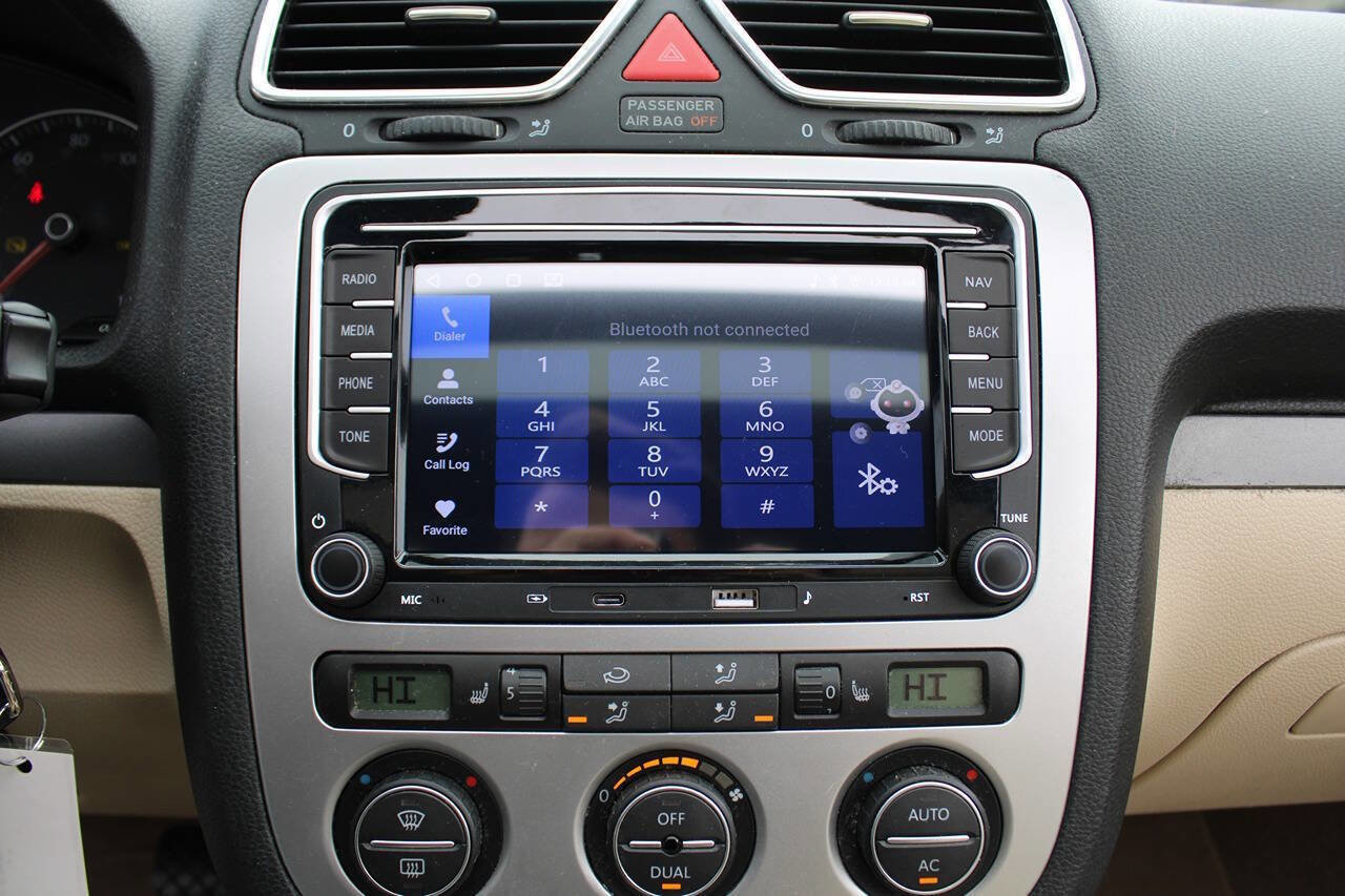Used 2009 Volkswagen Eos Komfort FWD image 27