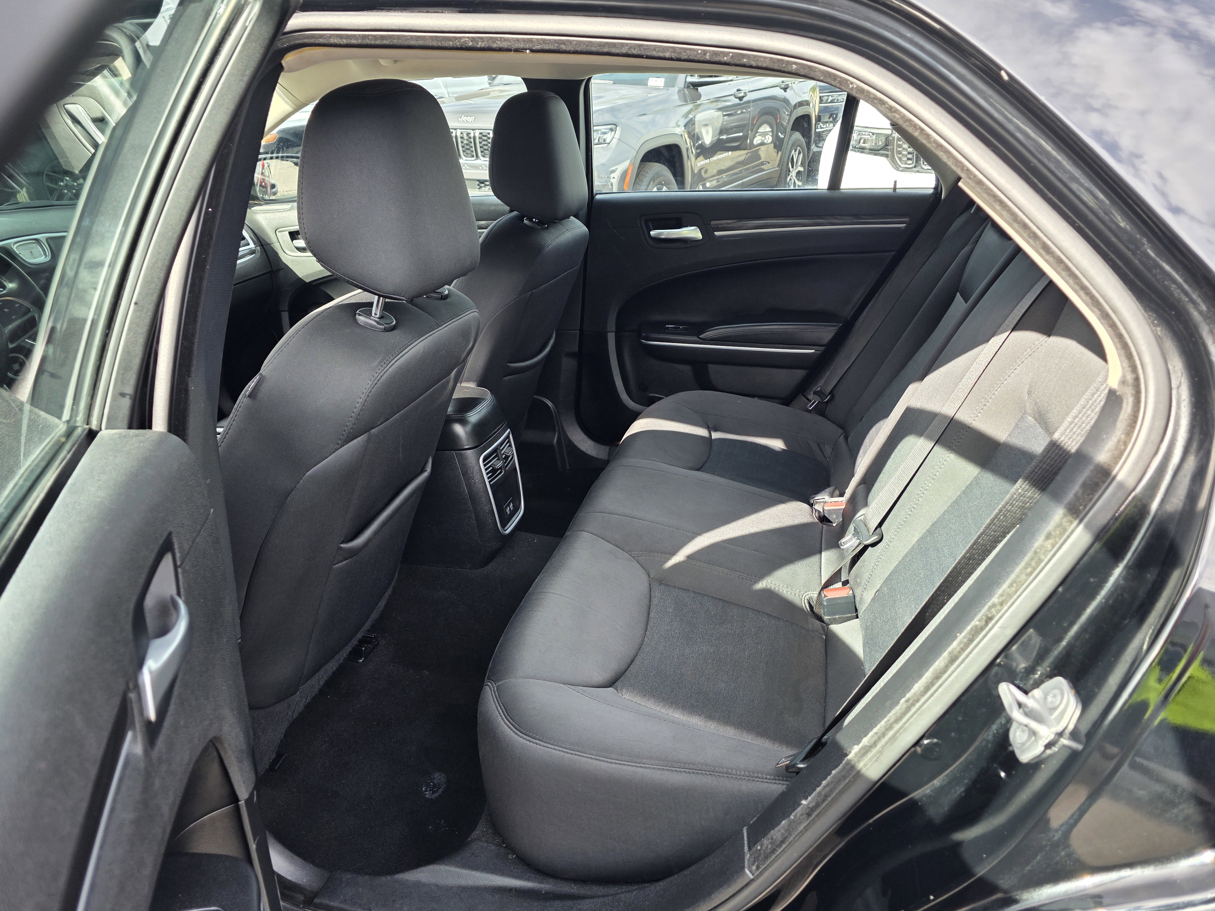 Certified 2021 Chrysler 300 Touring w/ Sport Appearance Package image 17