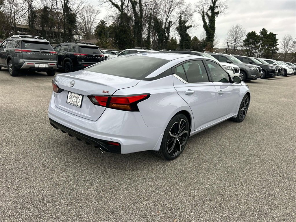 New 2025 Nissan Altima 2.5 SR w/ SR Premium Package image 3