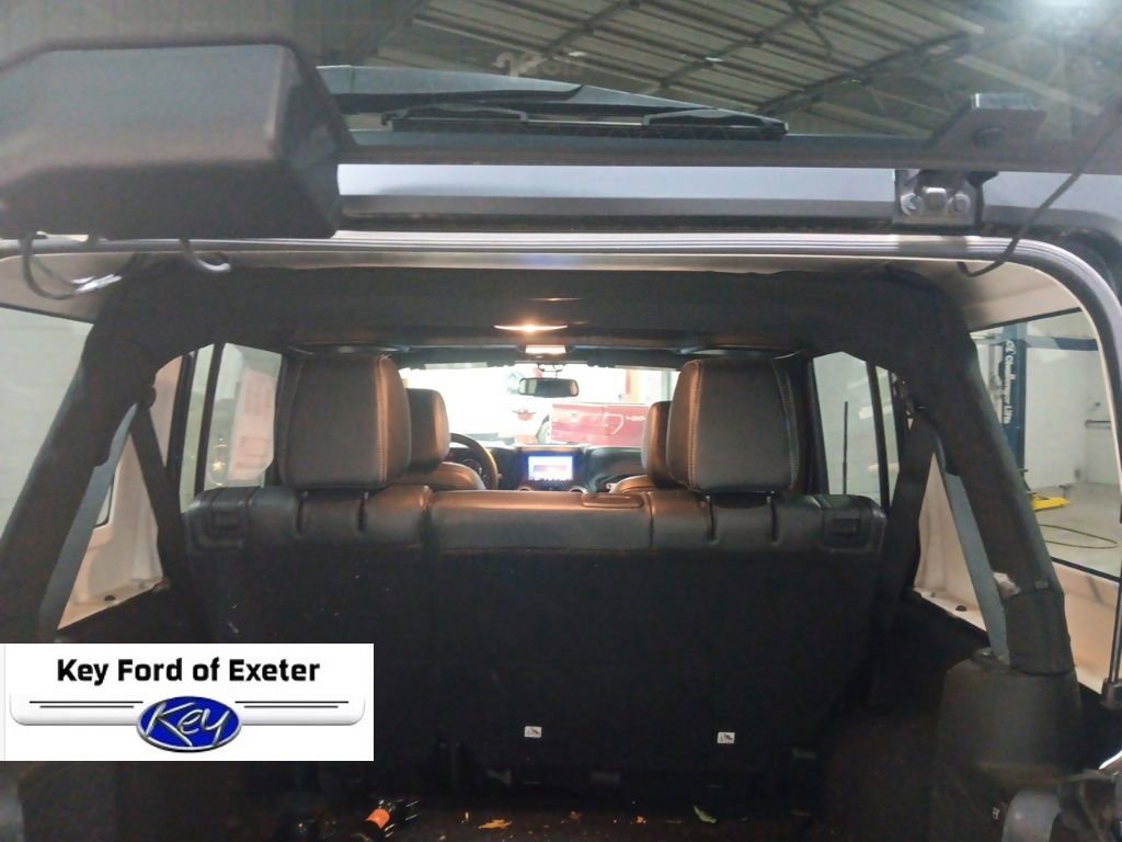 Used 2017 Jeep Wrangler Unlimited Sahara w/ Dual Top Group image 19