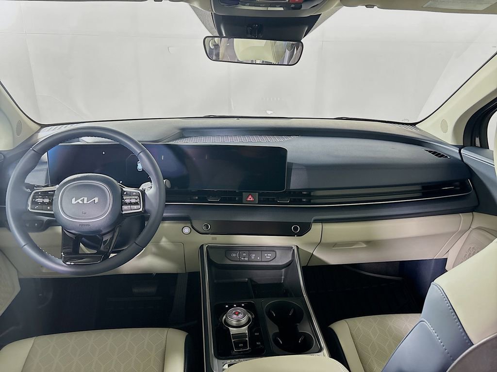 New 2026 Kia Carnival SX image 13