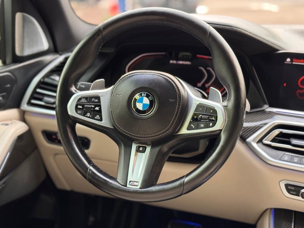 Used 2022 BMW X5 M50i w/ Executive Package AWD/4WD image 28
