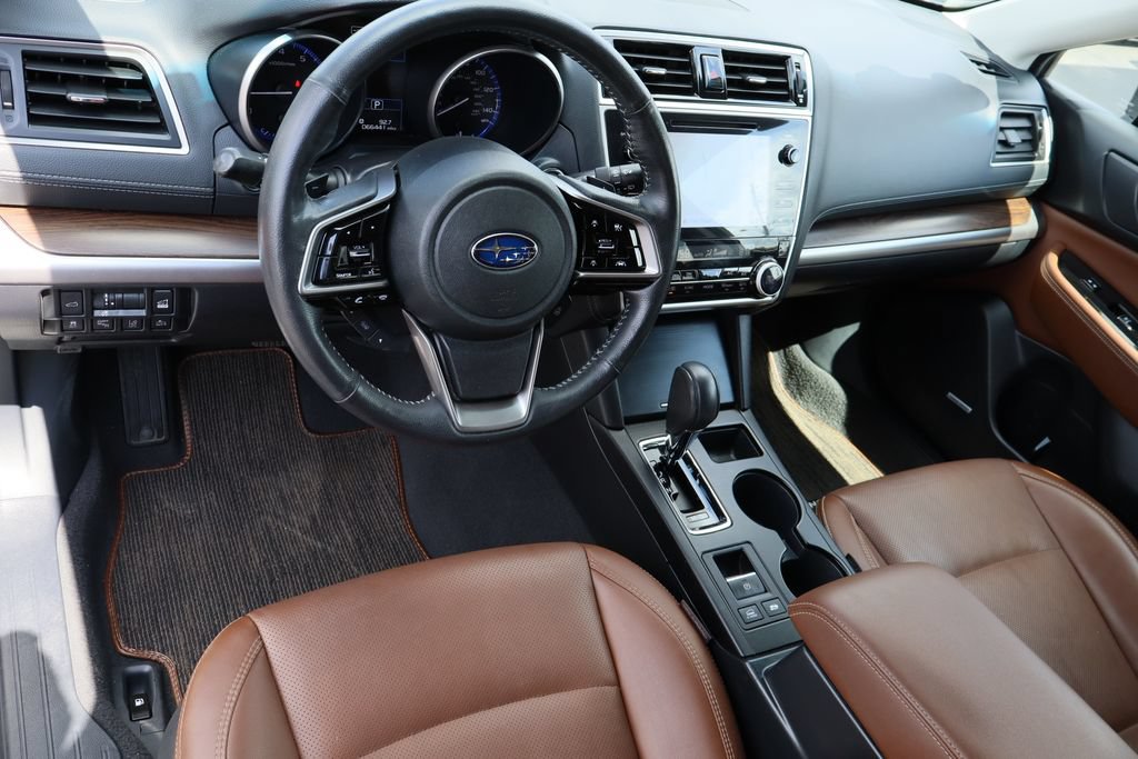 Used 2018 Subaru Outback 2.5i Touring AWD/4WD image 11