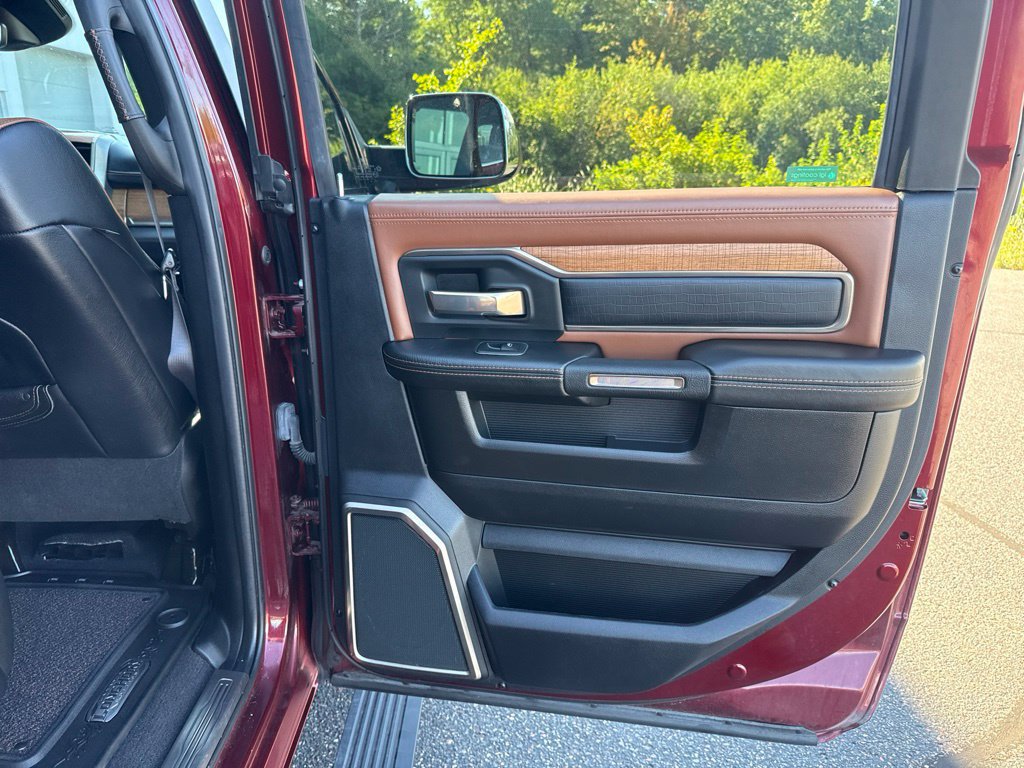 Used 2019 RAM 2500 Limited AWD/4WD image 26