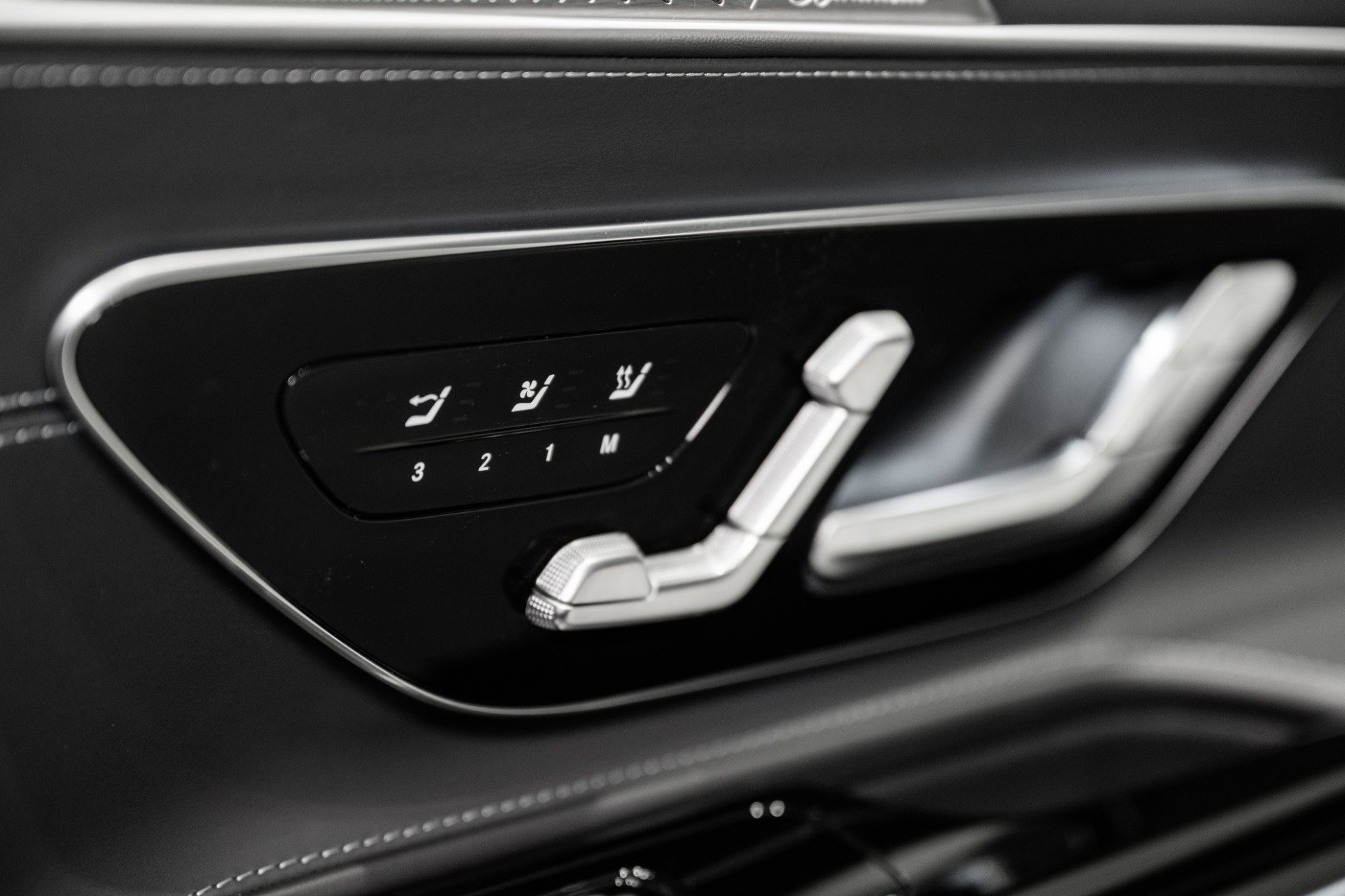 Used 2023 Mercedes-Benz SL 63 AMG 4MATIC image 48