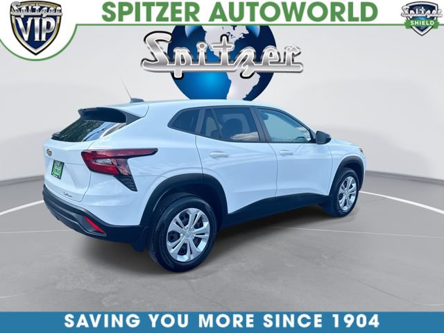 Certified 2024 Chevrolet Trax LS FWD image 10