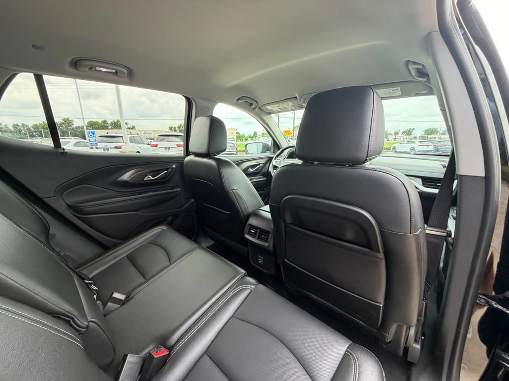 Used 2024 GMC Terrain SLT FWD image 25