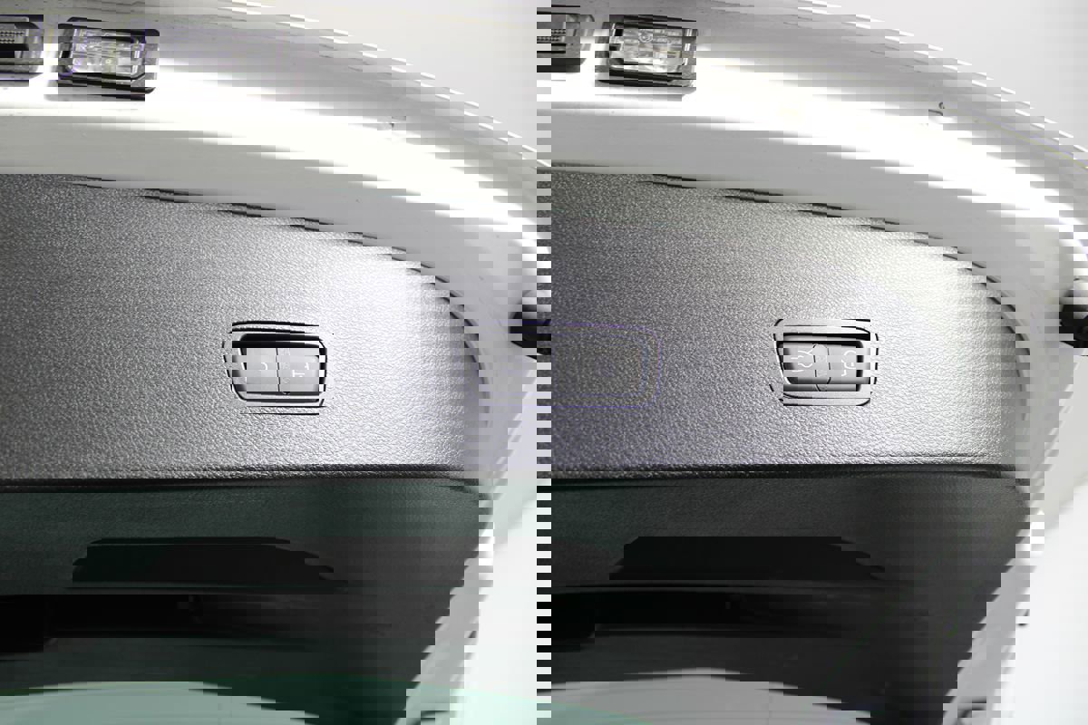 Used 2024 Alfa Romeo Tonale Ti w/ Premium Interior Package image 41