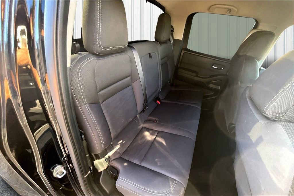 Used 2022 Nissan Frontier SV image 20