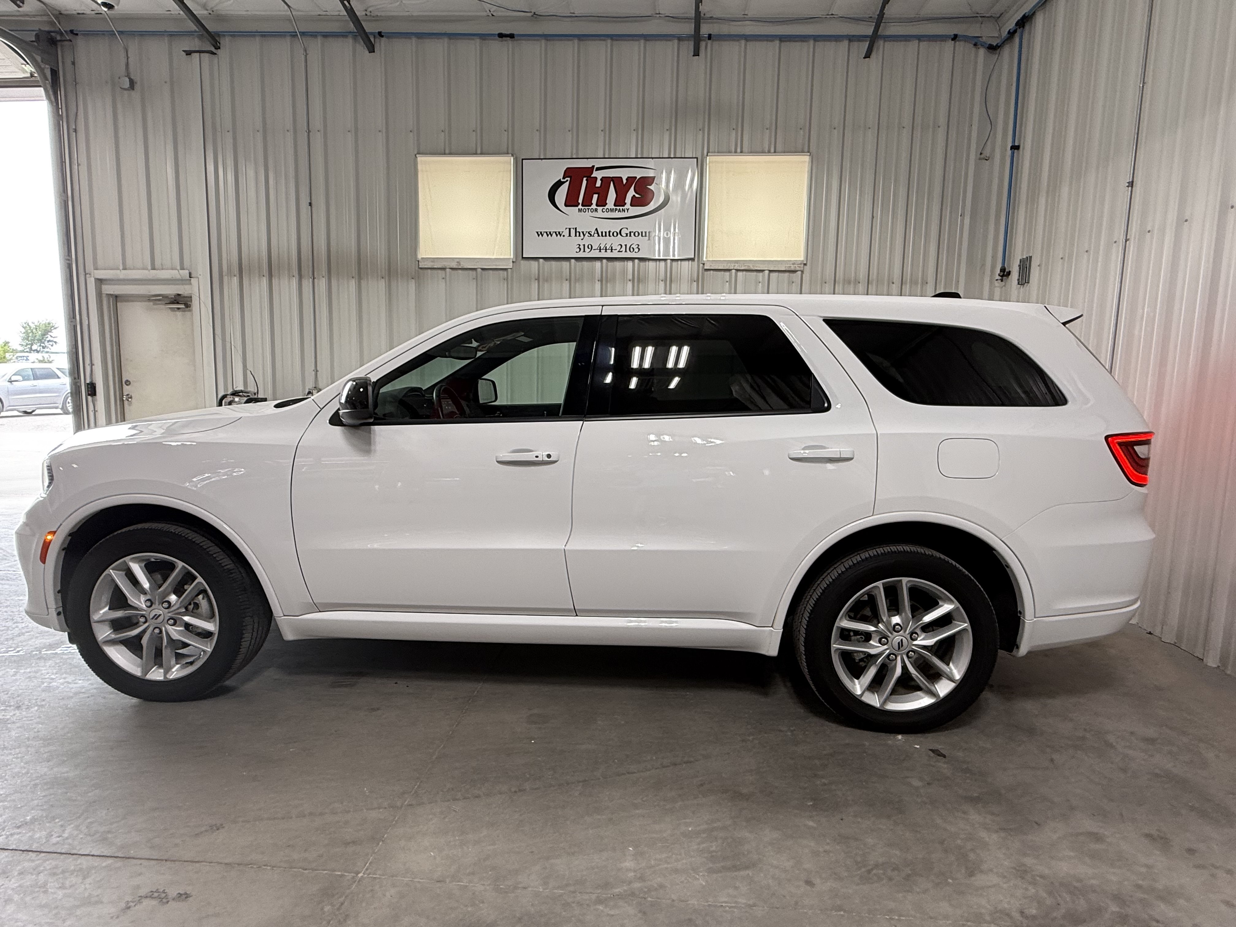 Used 2025 Dodge Durango GT w/ Trailer Tow Group IV AWD/4WD image 15