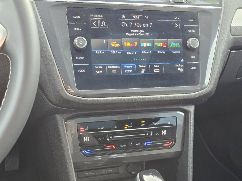 Used 2023 Volkswagen Tiguan SE image 24