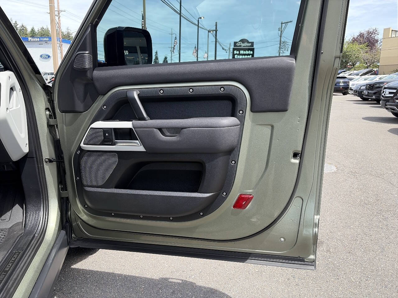 Used 2021 Land Rover Defender 90 First Edition AWD/4WD image 23