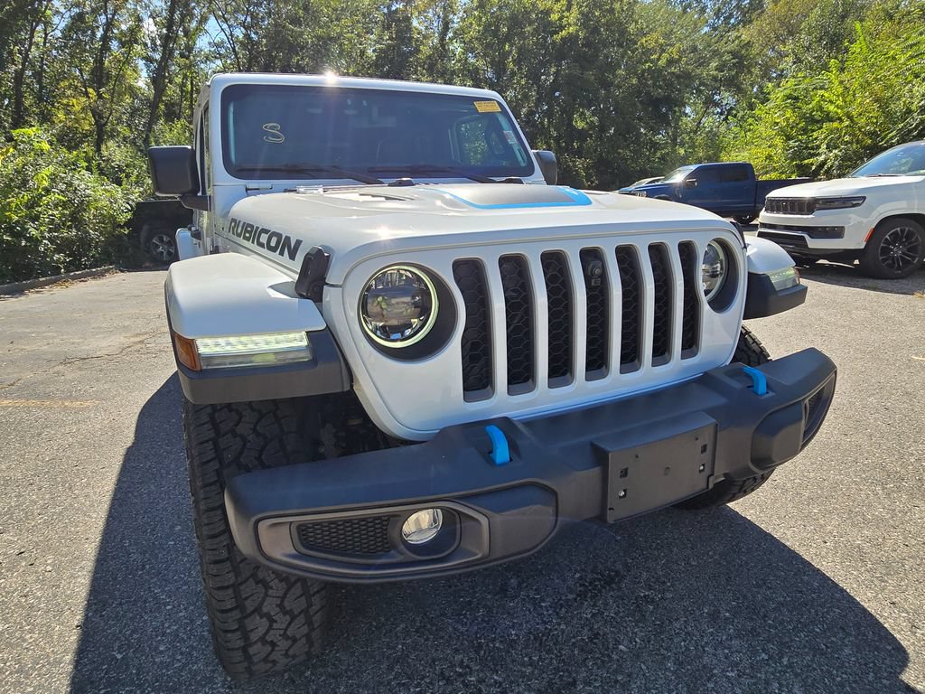 Used 2023 Jeep Wrangler Unlimited Rubicon 4xe w/ Cold Weather Group AWD/4WD image 11