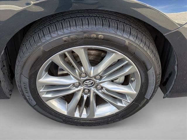 Used 2017 Toyota Camry SE image 23