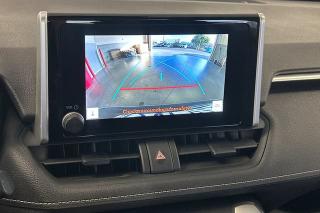 Used 2025 Toyota RAV4 XLE w/ Convenience Package AWD/4WD image 22