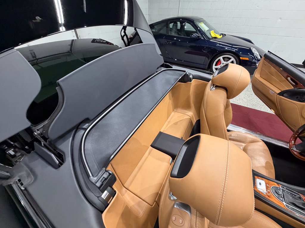 Used 2012 Mercedes-Benz SL 550 image 35