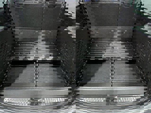 Used 2016 GMC Yukon XL Denali w/ Open Road Package image 32