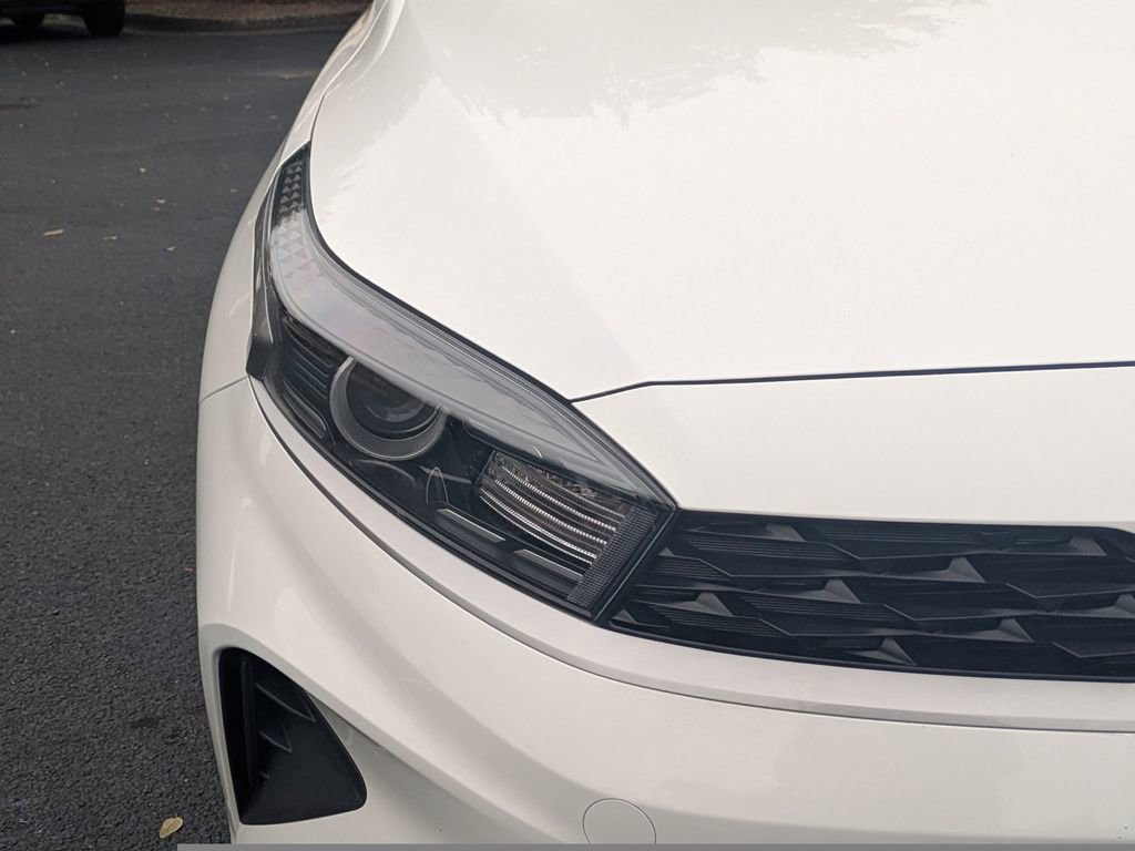 Used 2024 Kia Forte LXS image 9