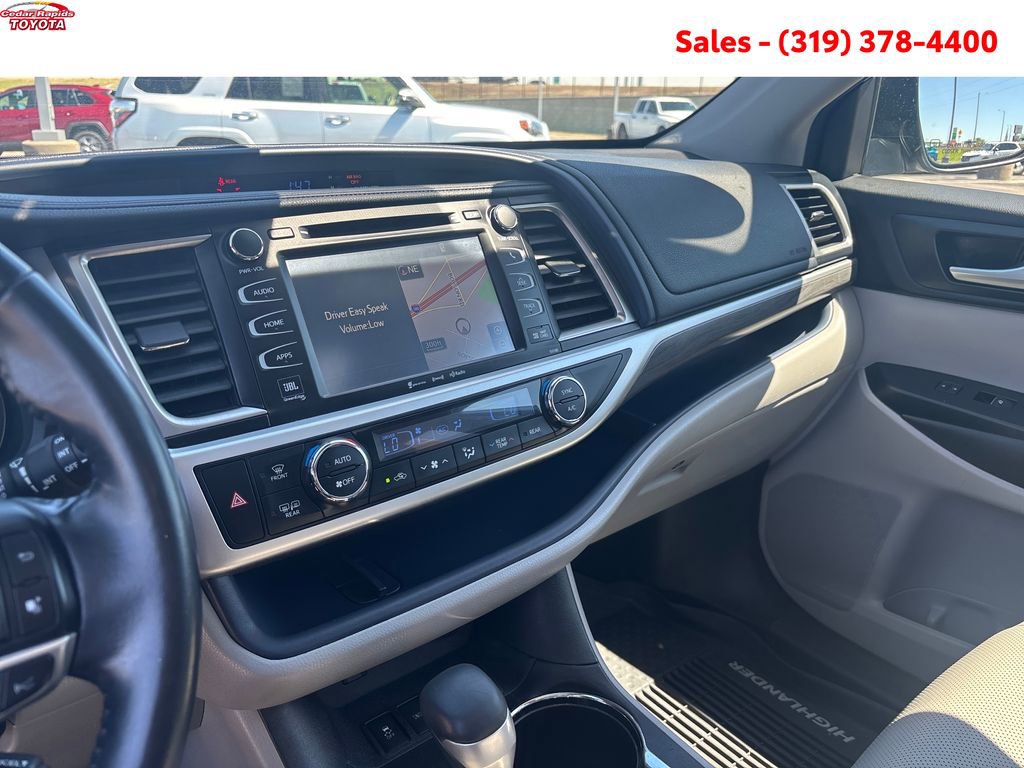 Certified 2018 Toyota Highlander Limited AWD/4WD image 19