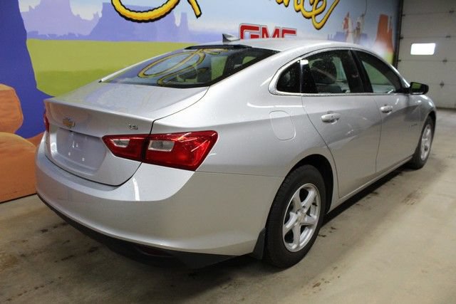 Used 2016 Chevrolet Malibu LS FWD image 4