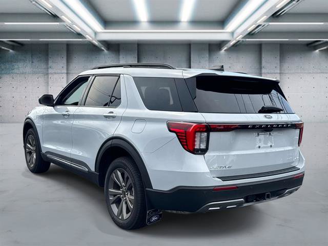 Used 2025 Ford Explorer Active w/ Active Comfort Package AWD/4WD image 26