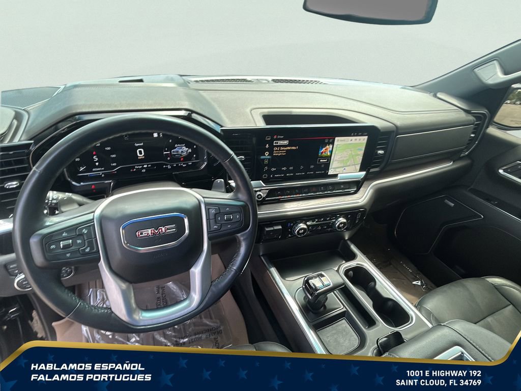 Used 2022 GMC Sierra 1500 SLT w/ SLT Premium Plus Package AWD/4WD image 16