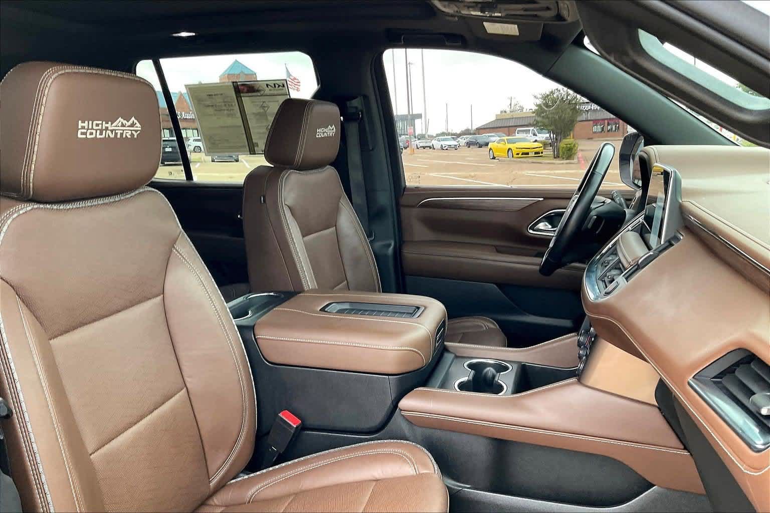 Used 2022 Chevrolet Tahoe High Country AWD/4WD image 13