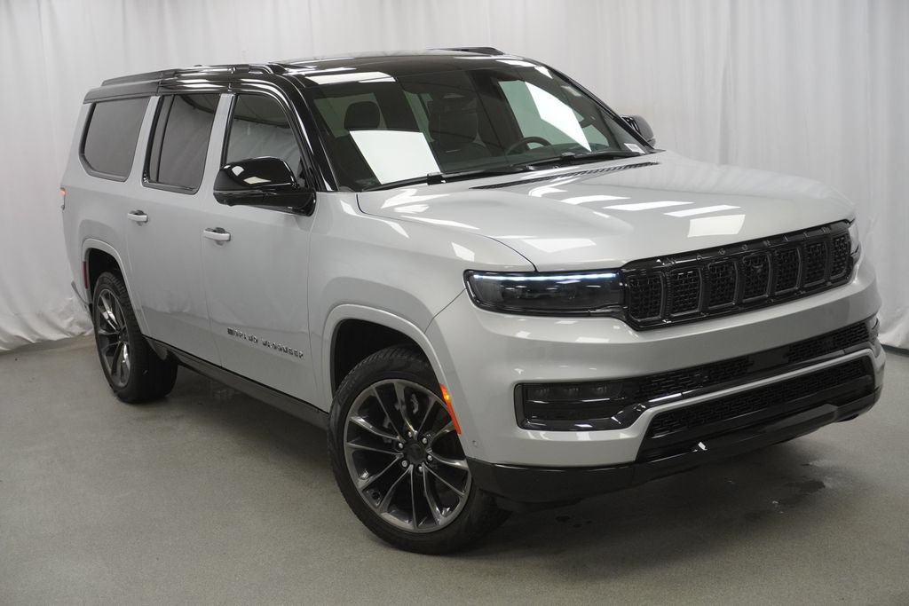 Certified 2025 Jeep Grand Wagoneer L Series II Obsidian w/ Quick Order Packagew 28T AWD/4WD image 8