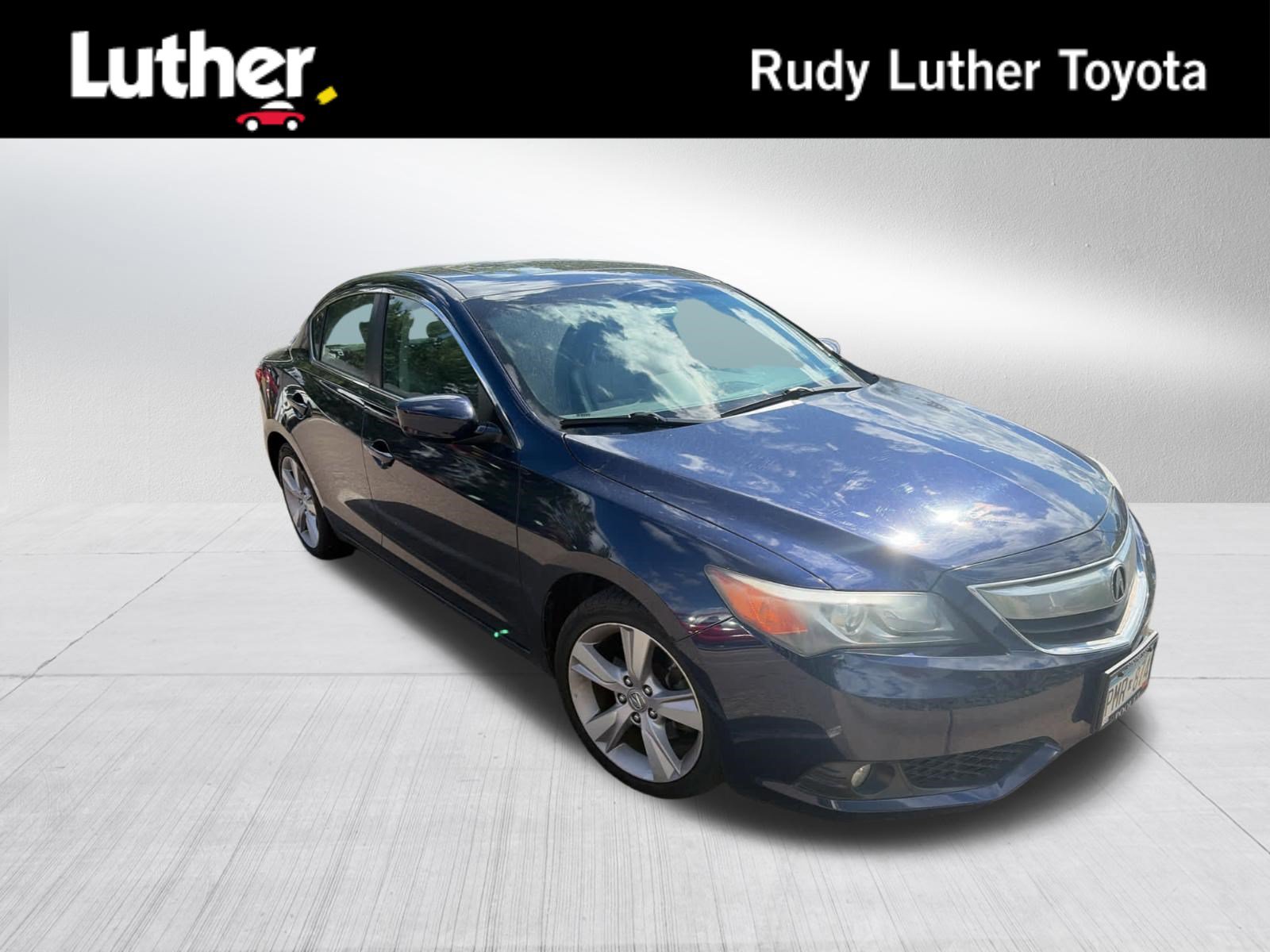 Used 2015 Acura ILX w/ Premium Package FWD image 1