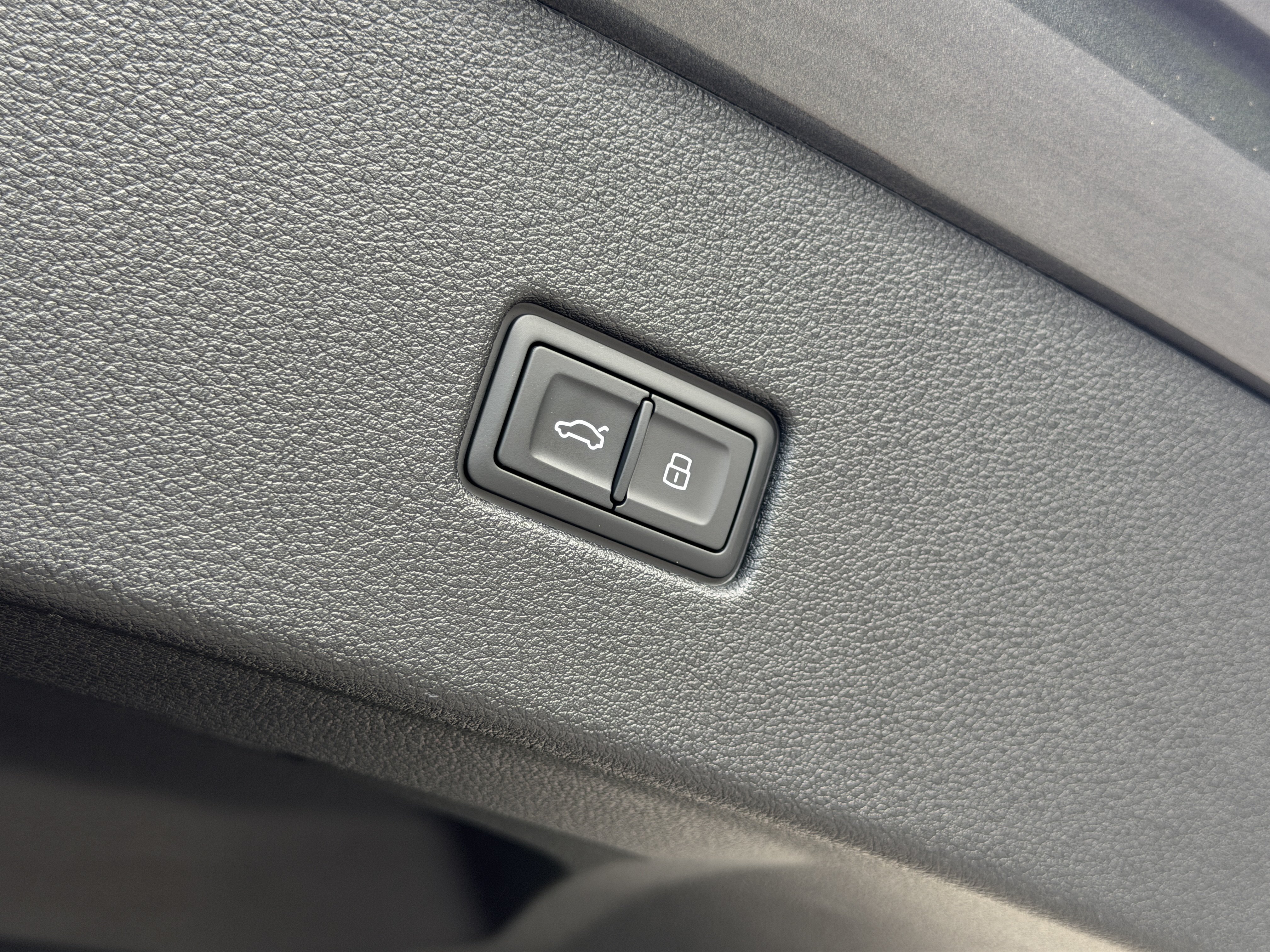 New 2027 Audi SQ8 Premium Plus AWD/4WD image 12