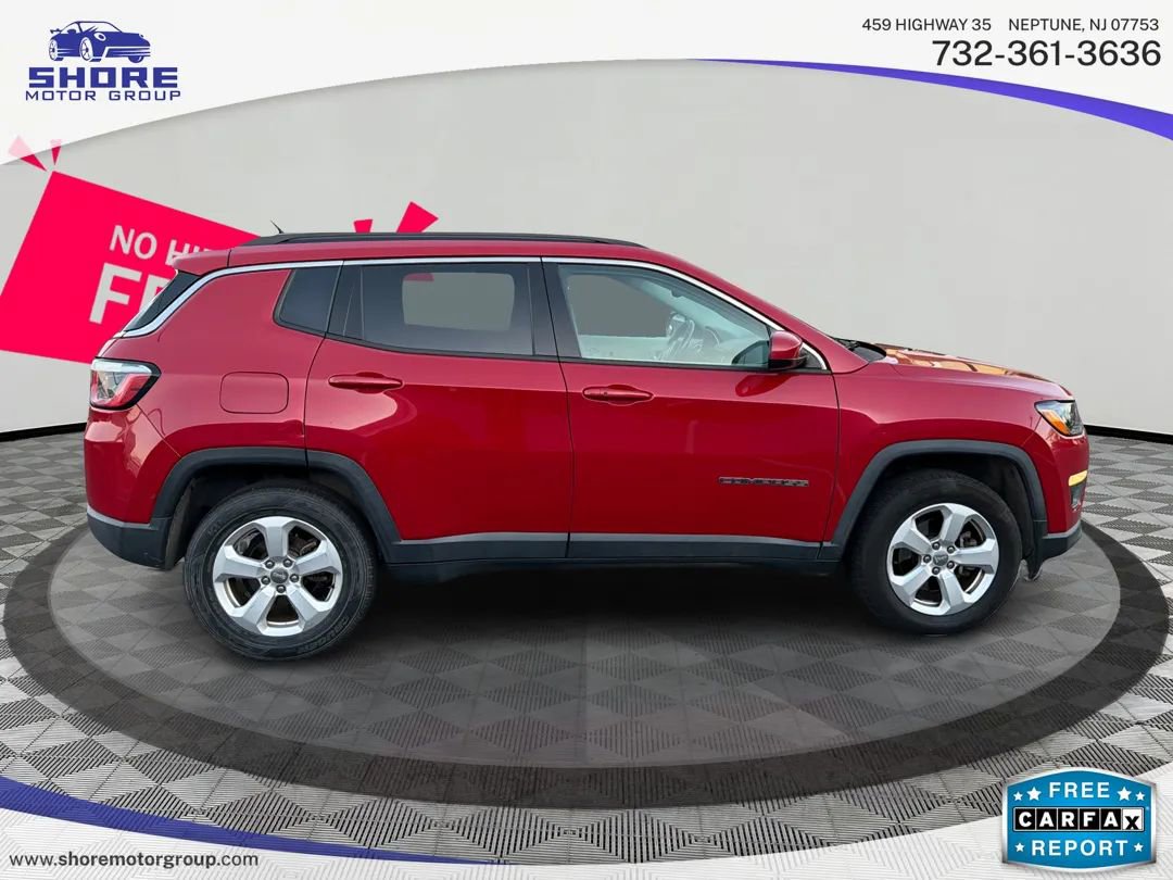 Used 2017 Jeep Compass Latitude AWD/4WD image 9