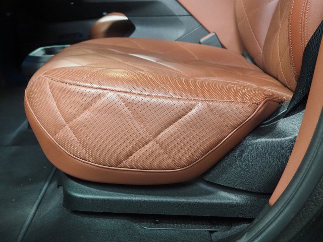 Used 2024 BMW iX xDrive50 w/ Sport Package image 80