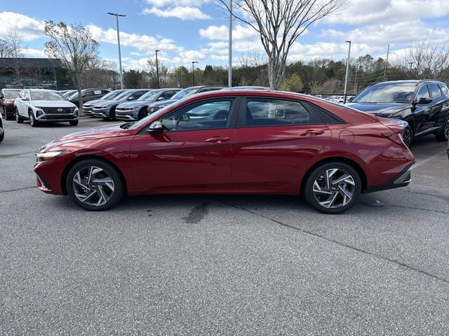 Certified 2025 Hyundai Elantra Sport image 4