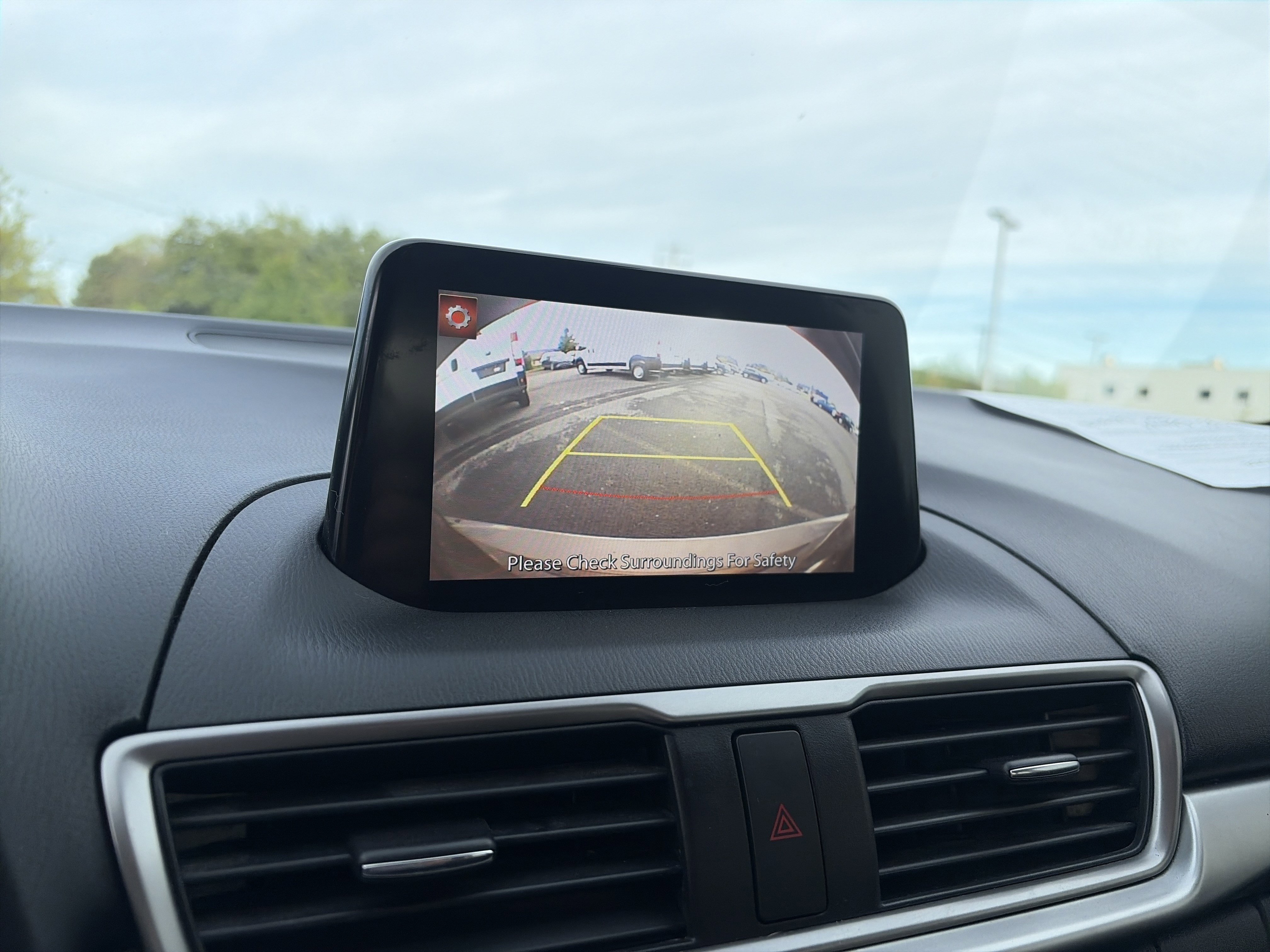 Used 2017 MAZDA MAZDA3 Touring FWD image 34