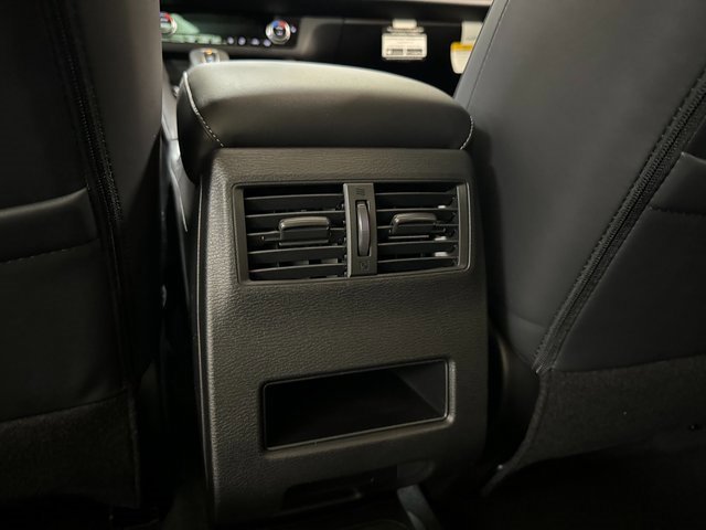 Used 2024 Mitsubishi Outlander Ralliart image 22