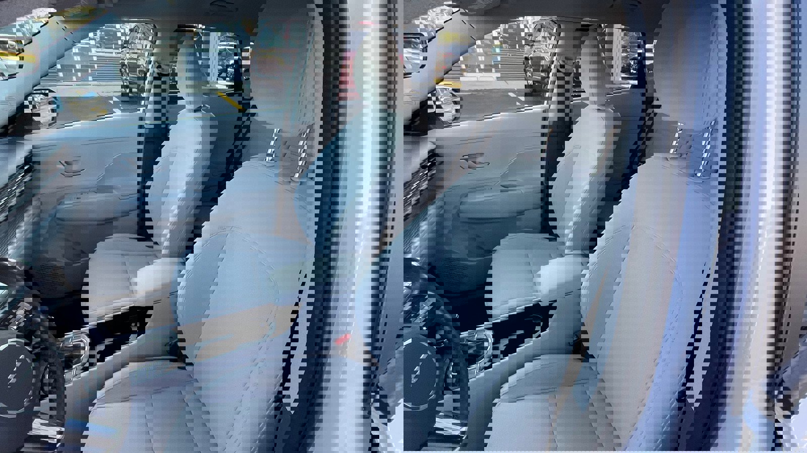 Used 2025 Hyundai Kona SEL AWD/4WD image 18