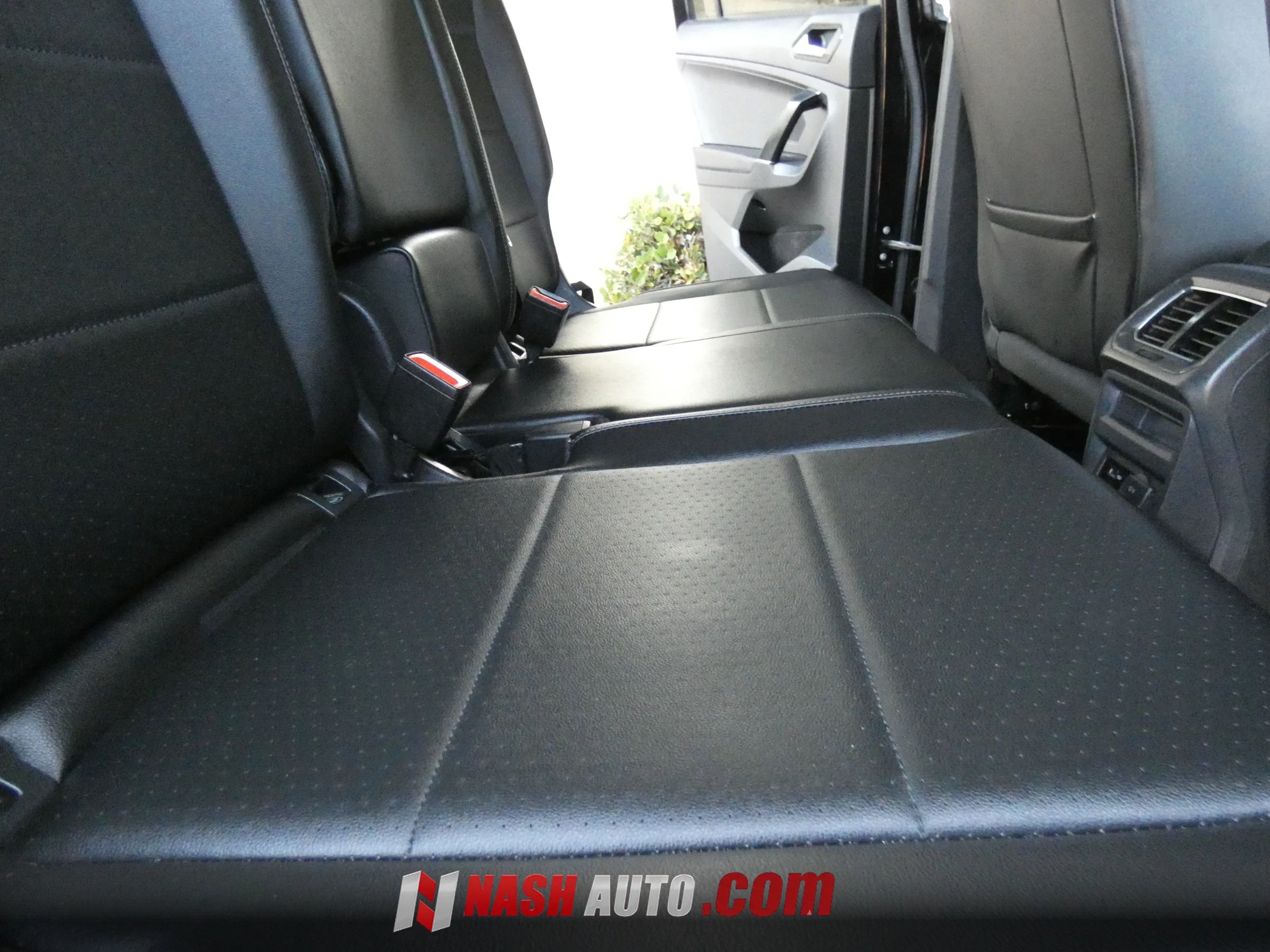 Used 2018 Volkswagen Tiguan SE w/ Panoramic Sunroof Package AWD/4WD image 35