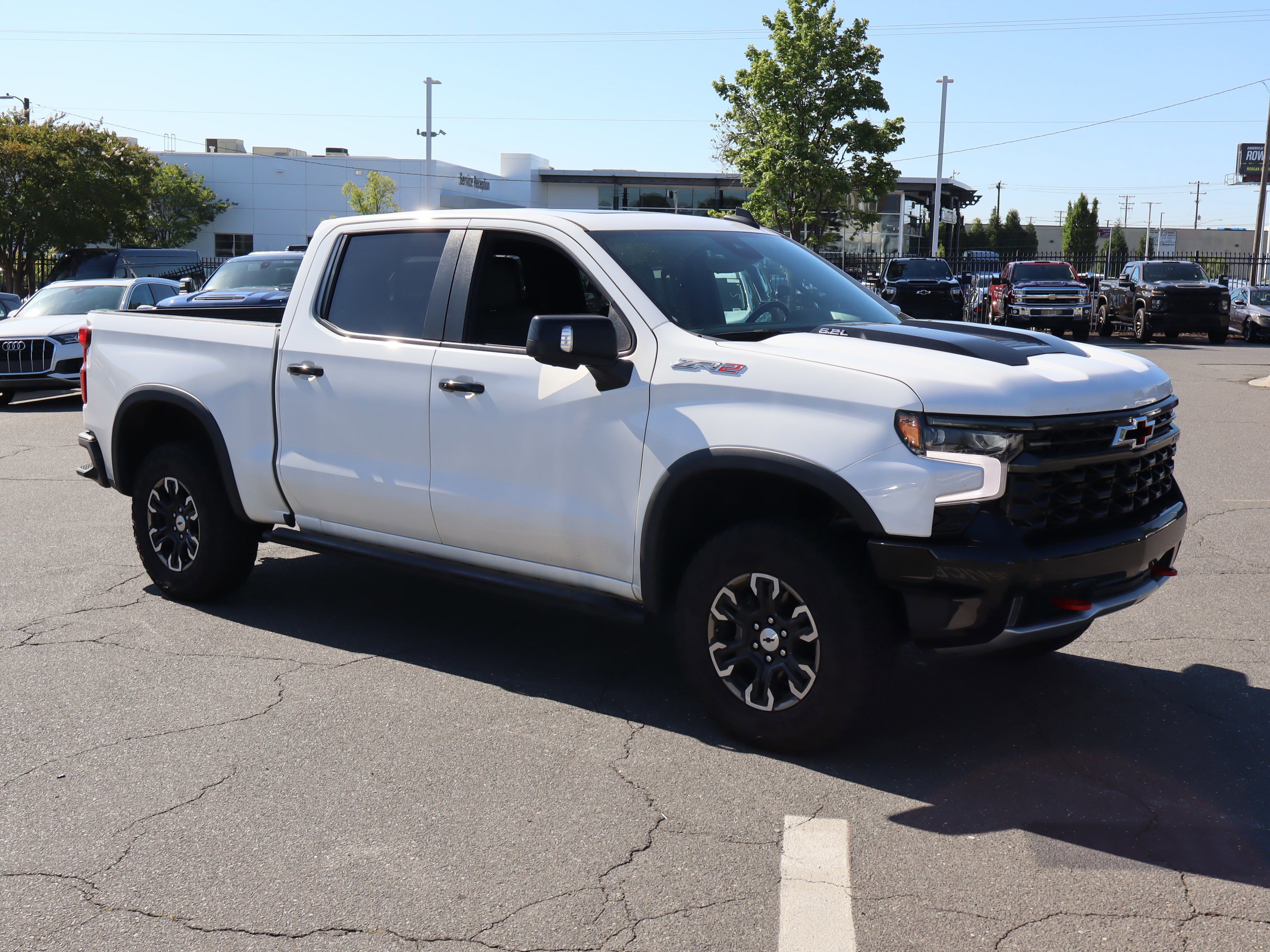 Used 2022 Chevrolet Silverado 1500 ZR2 w/ Technology Package AWD/4WD image 2