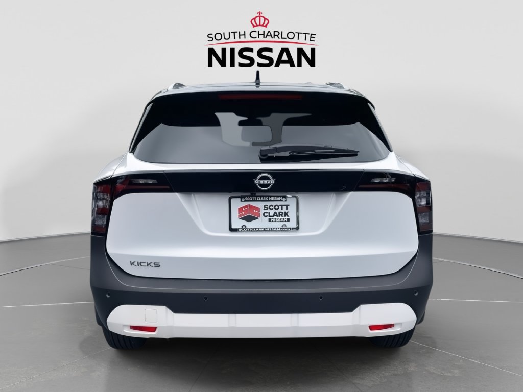New 2027 Nissan Kicks SV FWD image 5