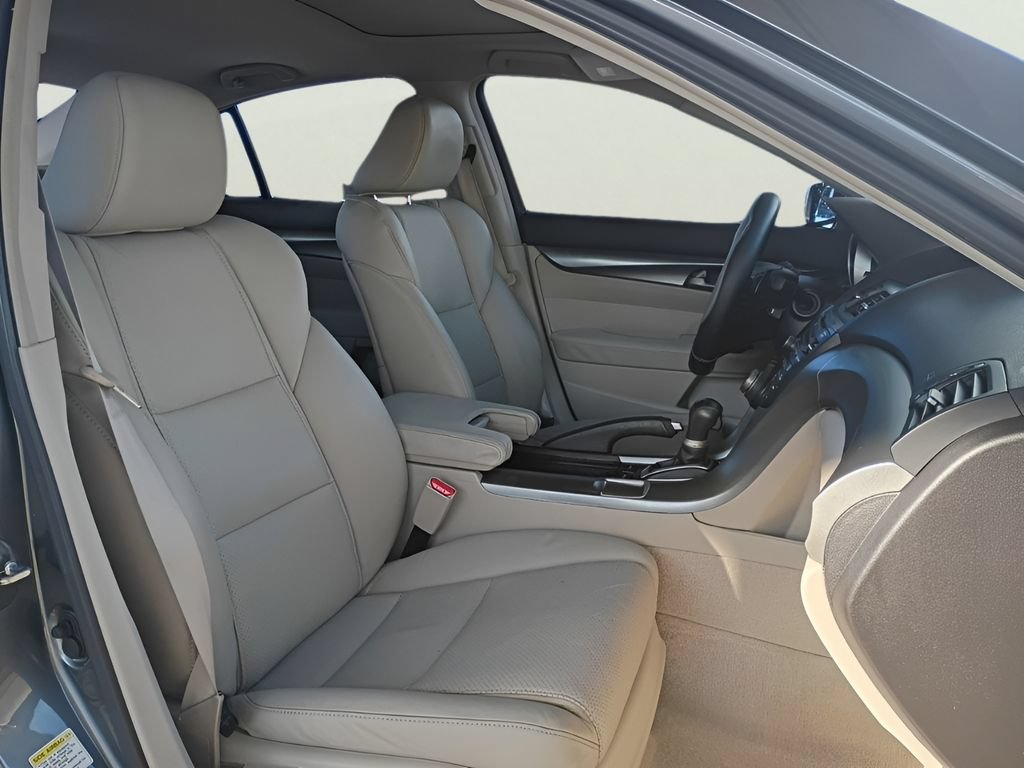 Used 2011 Acura TL w/ Technology Package FWD image 3