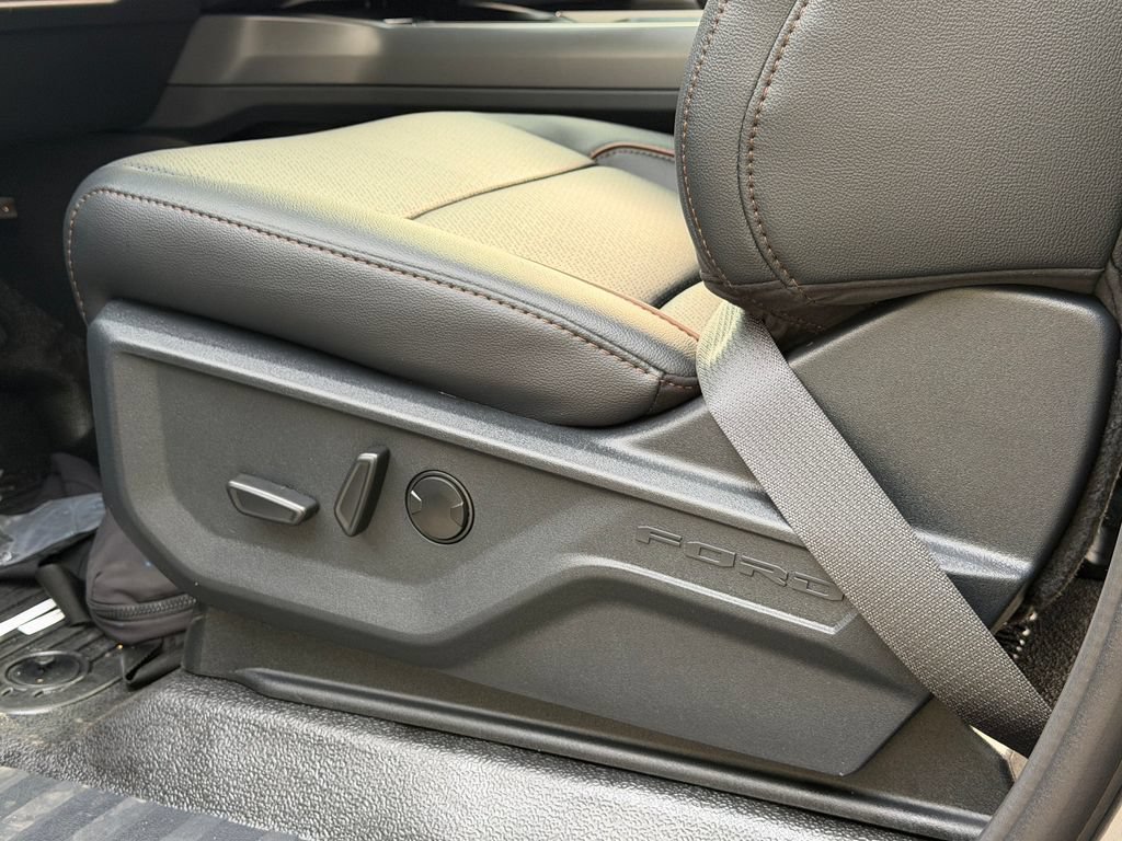New 2026 Ford F350 Lariat AWD/4WD image 26