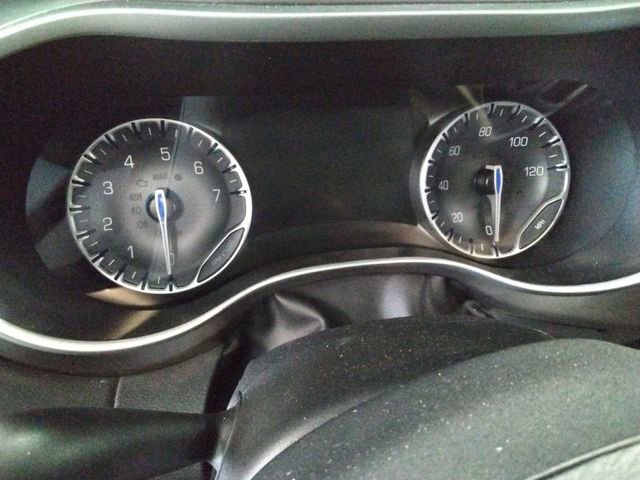 Used 2024 Chrysler Pacifica Touring-L image 25