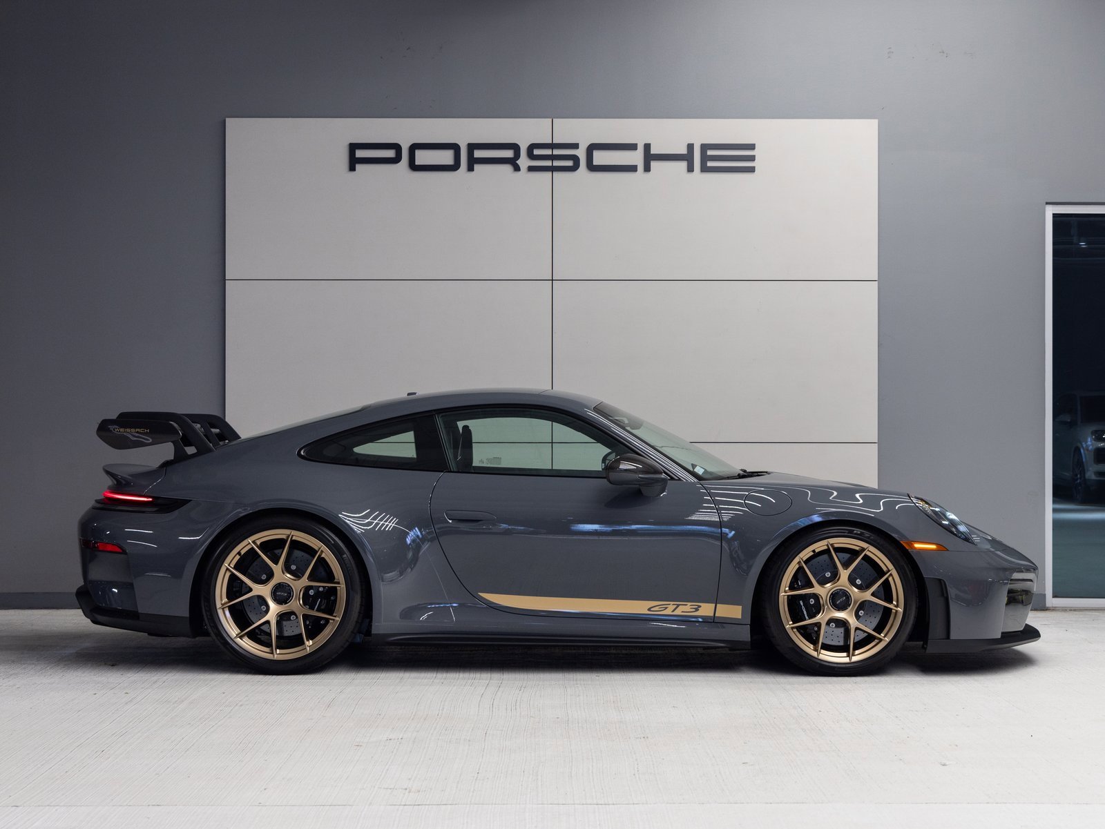 Certified 2025 Porsche 911 GT3 image 8