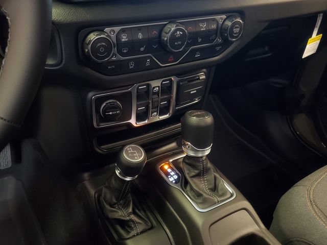 New 2026 Jeep Gladiator Sport AWD/4WD image 15