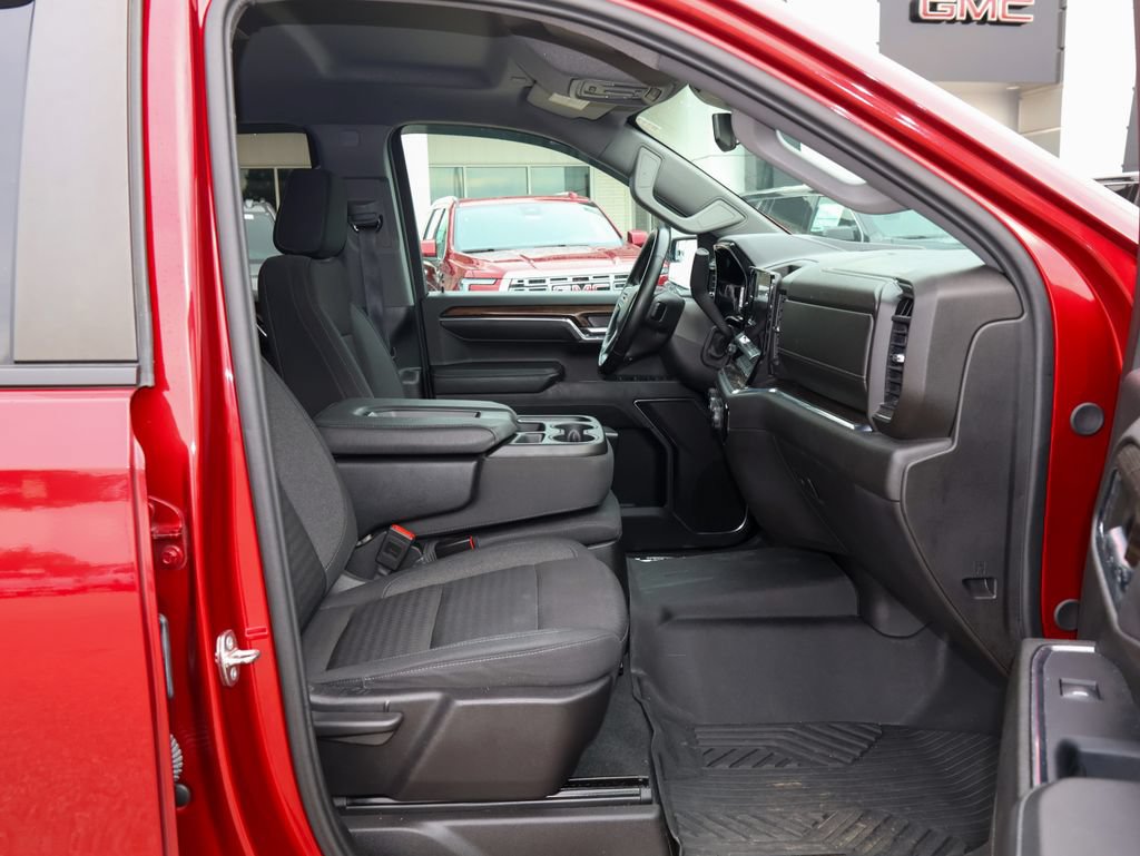 Used 2024 Chevrolet Silverado 1500 LT AWD/4WD image 26